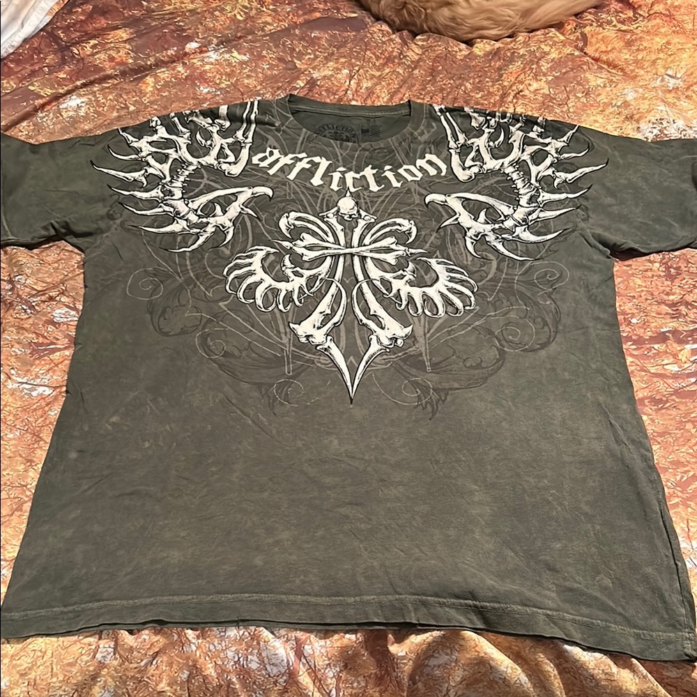 Affliction Tan and Gray Short Sleeve Tee with Tribal Design